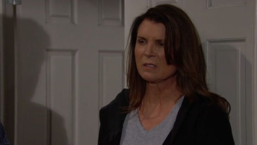 L'étau se resserre sur Sheila (Kimberlin Brown). Amour, Gloire et Beauté/Top Models,
épisode 8818 (28 juillet 2022,
CBS)