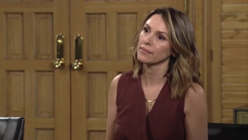 Chloe (Elizabeth Hendrickson) veut juste aider son amie. Les Feux de l'Amour,
                     épisode 12442 (5 septembre 2022,
CBS)