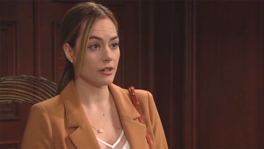 Hope (Annika Noelle) décide d'affronter Steffy. Top Modèles,
épisode 8857 (26 juillet 2023,
TVA)