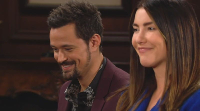 Steffy (Jacqueline MacInnes Wood) et Thomas sont aux anges ! Top Models,
                     épisode 8876 (10 juillet 2023,
RTL9)