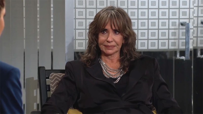 Jill (Jess Walton) est très contrariée par ce qu'elle apprend. Les Feux de l'Amour,
                     épisode 9226 (23 mai 2025,
TF1)