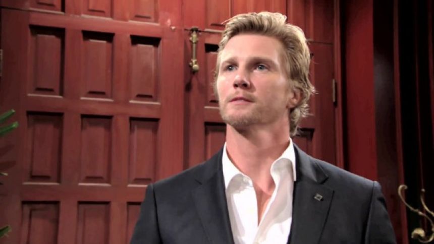 JT (Thad Luckinbill) est de retour à Genoa ! Les Feux de l'Amour,
épisode 8062 (27 octobre 2020,
TF1)