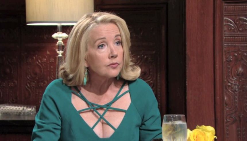 Nikki (Melody Thomas Scott) prévient Victor qu'il a beaucoup à perdre. Les Feux de l'Amour,
épisode 5776 (6 avril 2021,
AUVIO)