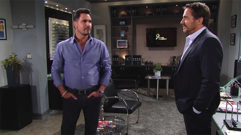 Ridge (Thorsten Kaye) a des choses à dire à son ennemi juré. Top Models,
                     épisode 7929 (21 novembre 2019,
RTL9)
