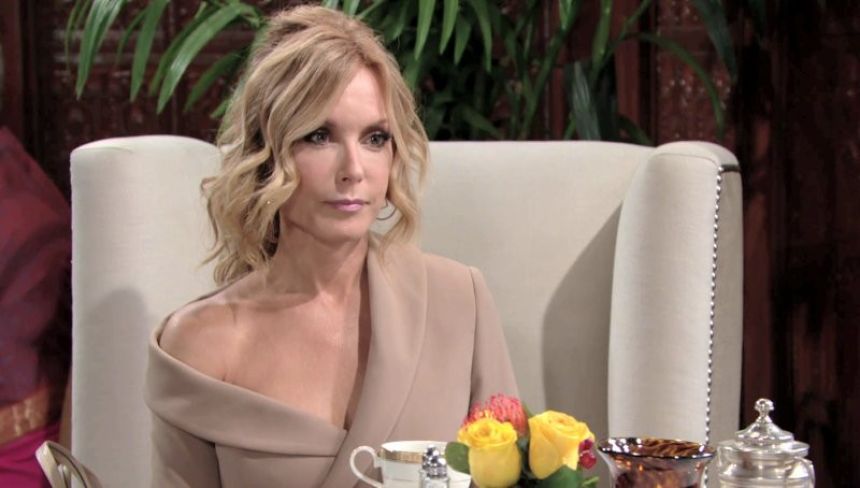 Lauren (Tracey E. Bregman) est surprise de la soudaine générosité d'Ashey envers Fenmore's. Les Feux de l'Amour,
épisode 5864 (12 août 2021,
AUVIO)