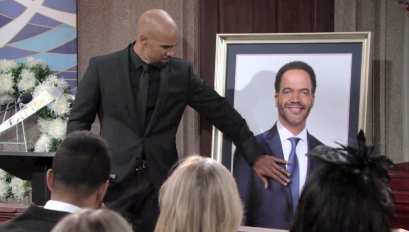 Malcolm (Shemar Moore) sait trouver les mots pour évoquer son frère, Neil (Kristoff St. John). Les Feux de l'Amour,
épisode 11671 (25 avril 2019,
CBS)