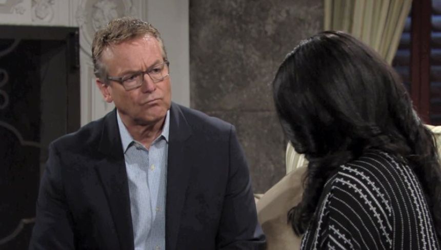 Paul (Doug Davidson) a des doutes sur l'alibi de Mia. Les Feux de l'Amour,
épisode 11682 (10 mai 2019,
CBS)