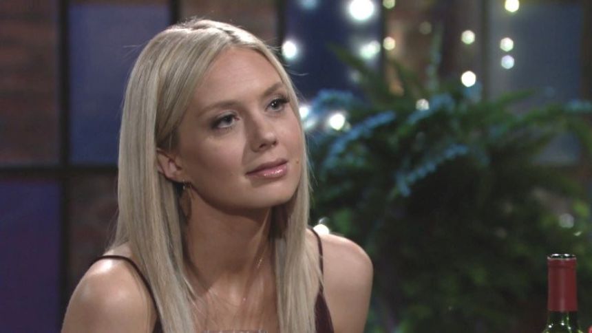 Abby (Melissa Ordway) en apprend plus sur Nate. Les Feux de l'Amour,
épisode 11697 (31 mai 2019,
CBS)
