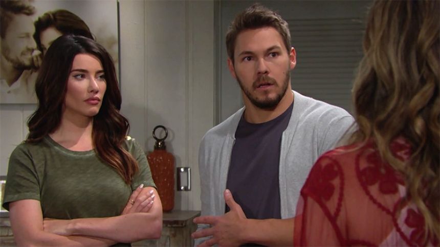 Liam (Scott Clifton) ne comprend pas l'attitude de Hope. Top Models,
épisode 8202 (8 décembre 2020,
RTL9)