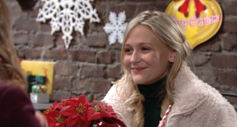 Faith (Alyvia Alyn Lind) est de retour. Les Feux de l'Amour,
                     épisode 11840 (25 décembre 2019,
CBS)