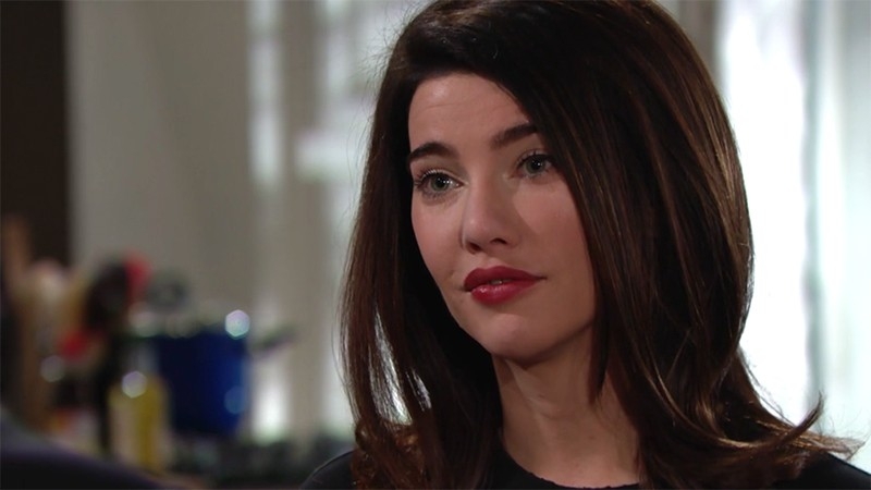 Steffy (Jacqueline MacInnes Wood) n'arrive pas à comprendre Hope... Amour, Gloire et Beauté/Top Models,
                     épisode 8275 (19 février 2020,
CBS)