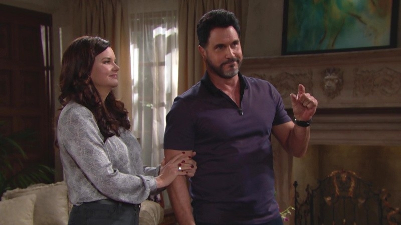 Comme toujours, Bill (Don Diamont) est très détendu en présence de Ridge… Top Models,
                     épisode 8300 (14 octobre 2020,
RTS)