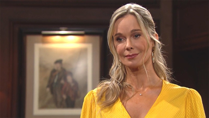 Donna (Jennifer Gareis) voudrait que sa sœur prenne du recul sur sa situation avec Bill. Top Models,
épisode 8318 (9 novembre 2020,
RTS)