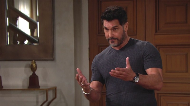 Bill (Don Diamont) voudrait que Brooke ouvre les yeux. Amour, Gloire et Beauté/Top Models,
épisode 8346 (31 août 2020,
CBS)