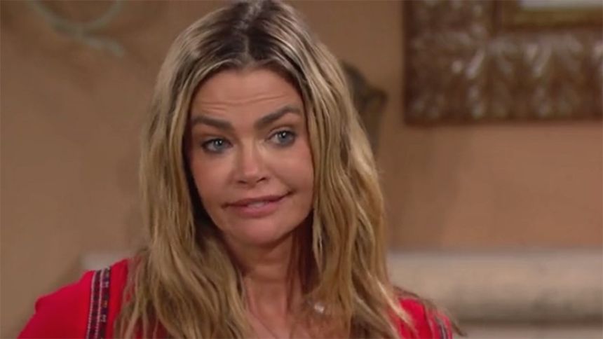 Shauna (Denise Richards) ne manque pas d'idées pour se rapprocher de Ridge ! Top Modèles,
épisode 8347 (12 juillet 2021,
TVA)