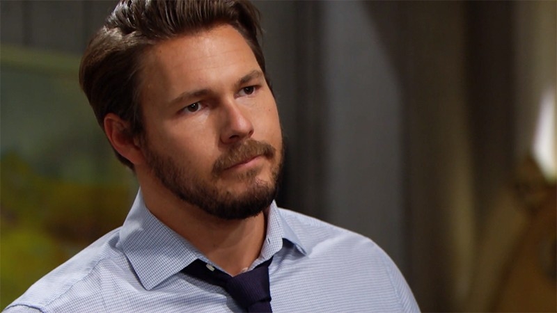 Liam (Scott Clifton) se montre ferme avec Steffy. Top Modèles,
                     épisode 8362 (2 août 2021,
TVA)