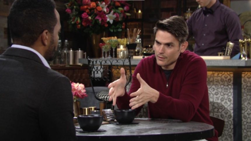 Adam (Mark Grossman) soumet son idée à Nate. Les Feux de l'Amour,
épisode 8774 (2 août 2023,
TF1)