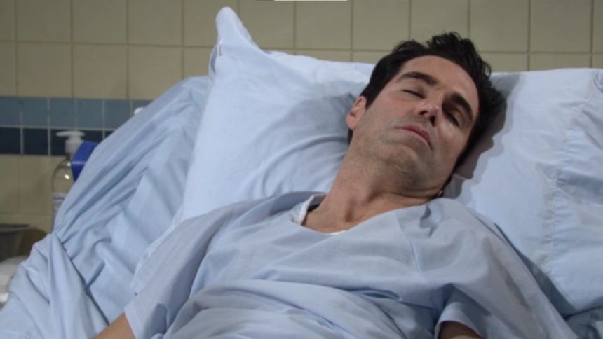 À l'hôpital, Rey (Jordi Vilasuso) est mal en point. Les Feux de l'Amour,
épisode 12071 (23 mars 2021,
CBS)