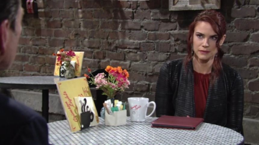 Sally (Courtney Hope) révèle son passé à Jack. Les Feux de l'Amour,
épisode 12084 (9 avril 2021,
CBS)