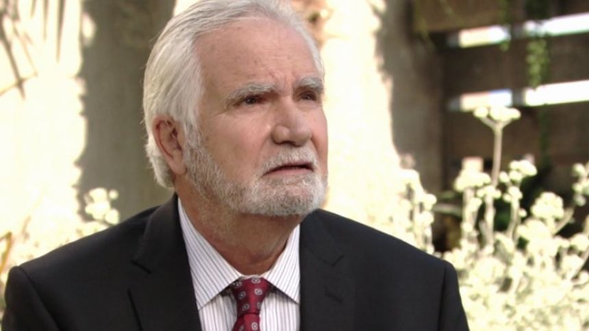 Eric (John McCook) est surpris par la visite de Sally. Les Feux de l'Amour,
                     épisode 8867 (26 décembre 2023,
TF1)