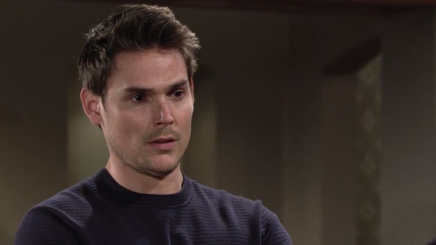 Adam (Mark Grossman) exige des explications... Les Feux de l'Amour,
épisode 12146 (7 juillet 2021,
CBS)