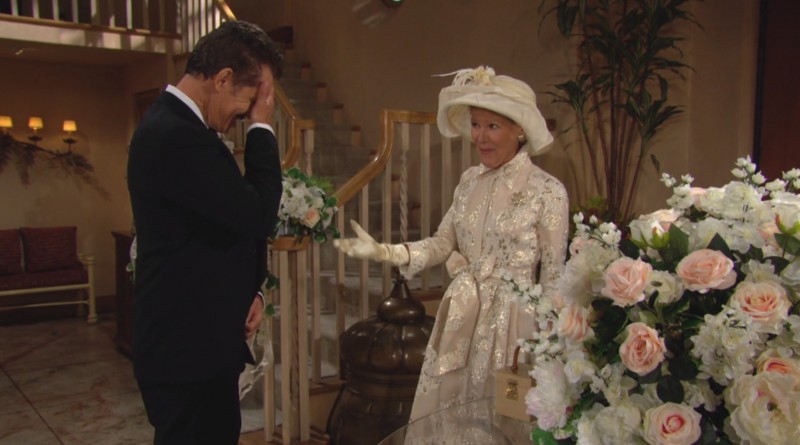 Jack (Ted King) fait la connaissance de Pam (Alley Mills)... Top Models,
épisode 8575 (13 mai 2022,
RTL9)