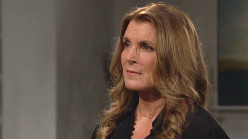 Sheila (Kimberlin Brown) n'a pas fini de s'immiscer dans la vie de Finn... Top Models,
épisode 8596 (3 décembre 2021,
RTS)