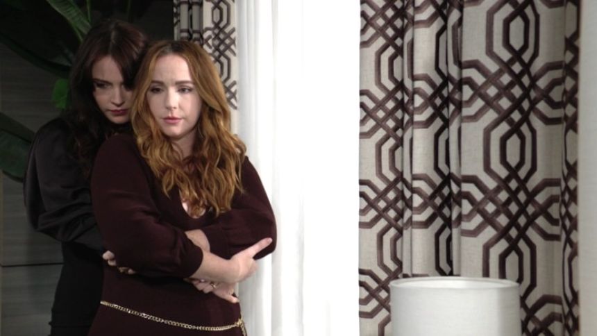 Tessa (Cait Fairbanks) ferait tout pour aider Mariah (Camryn Grimes) à aller mieux. Les Feux de l'Amour,
épisode 6526 (28 mars 2024,
AUVIO)