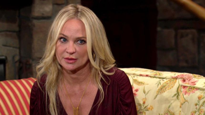 Sharon (Sharon Case) retrace les horreurs vécues à cause de Cameron. Les Feux de l'Amour,
épisode 12629 (31 mai 2023,
CBS)