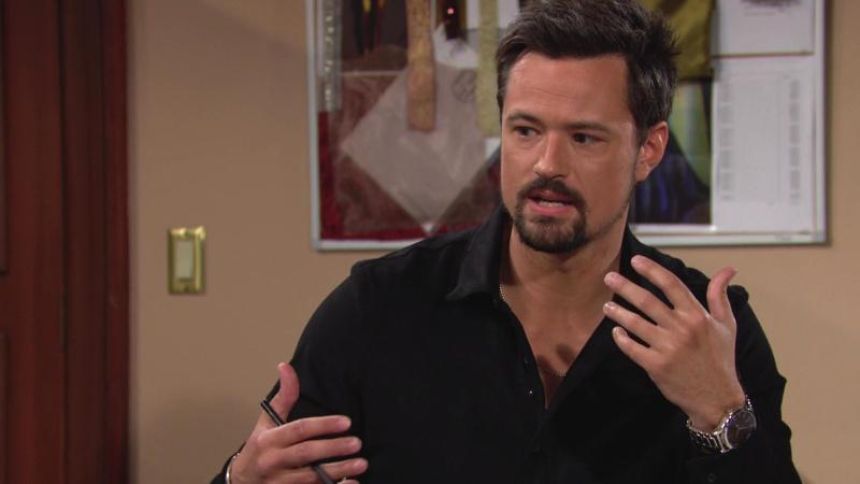 Thomas (Matthew Atkinson) veut convaincre Steffy. Top Models,
épisode 9035 (16 février 2024,
RTL9)