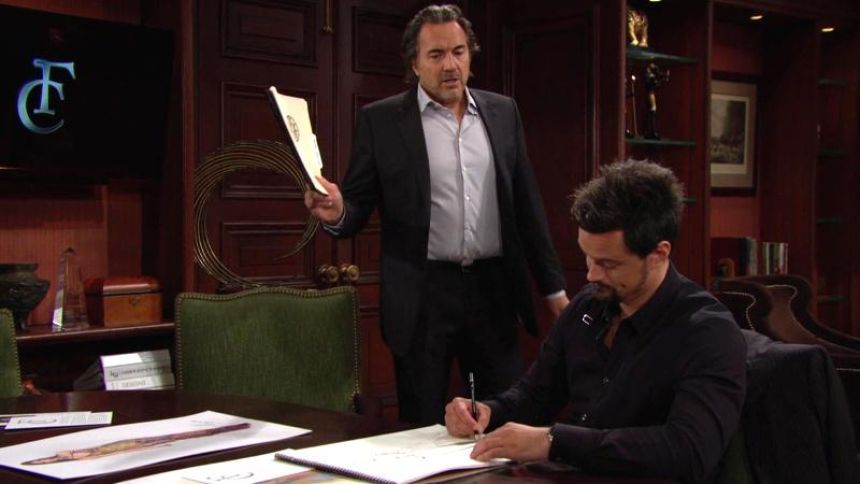 Ridge (Thorsten Kaye) a de bonnes nouvelles pour Thomas. Amour, Gloire et Beauté/Top Models,
épisode 9054 (3 juillet 2023,
CBS)