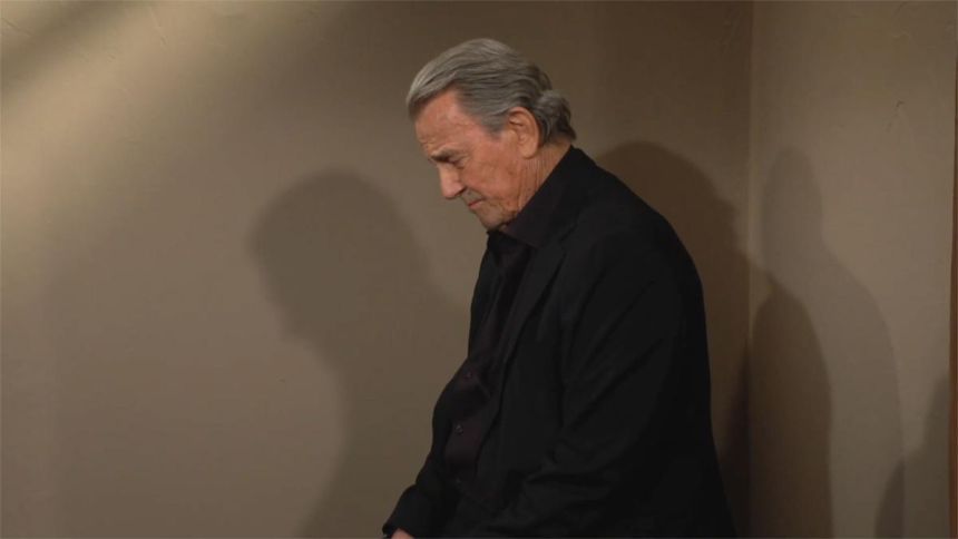 Victor (Eric Braeden) a mal en prenant conscience de certaines choses. Les Feux de l'Amour,
                     épisode 12694 (31 août 2023,
CBS)