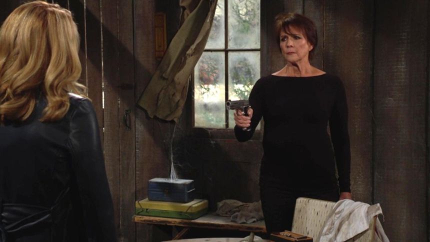 Jordan (Colleen Zenk) veut échanger la vie de Nikki contre celle de Claire. Les Feux de l'Amour,
épisode 12773 (26 décembre 2023,
CBS)