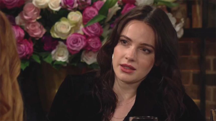 Tessa (Cait Fairbanks) se pose quelques questions sur l'avenir. Les Feux de l'Amour,
épisode 12824 (8 mars 2024,
CBS)