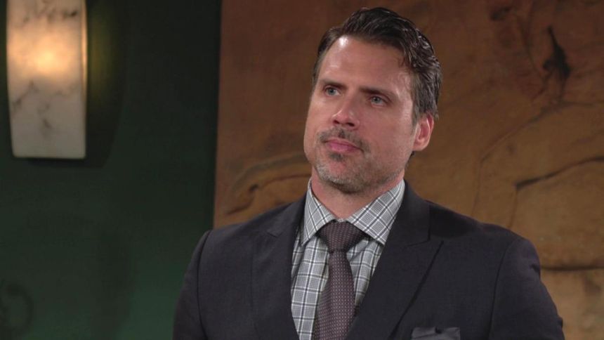 Nick (Joshua Morrow) conseille à Sally de ne pas faire ce qu'Adam lui a demandé. Les Feux de l'Amour,
épisode 12837 (29 mars 2024,
CBS)