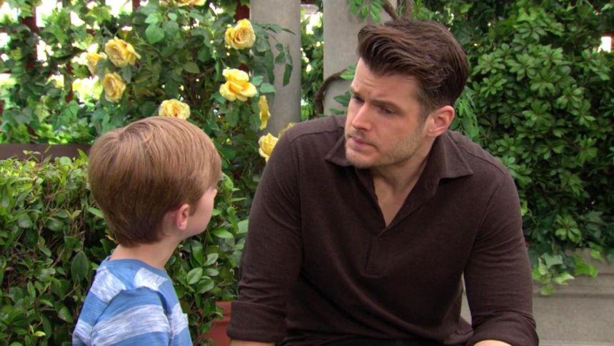Kyle (Michael Mealor) réalise que Harrison (Redding Munsell) est encore très inquiet. Les Feux de l'Amour,
                     épisode 12877 (24 mai 2024,
CBS)