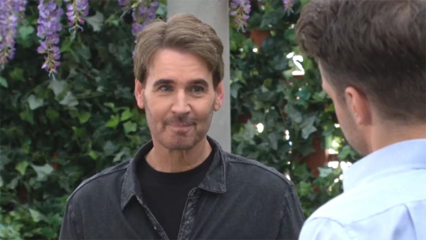 Cole (J. Eddie Peck) tente une première approche avec Kyle. Les Feux de l'Amour,
épisode 12890 (12 juin 2024,
CBS)