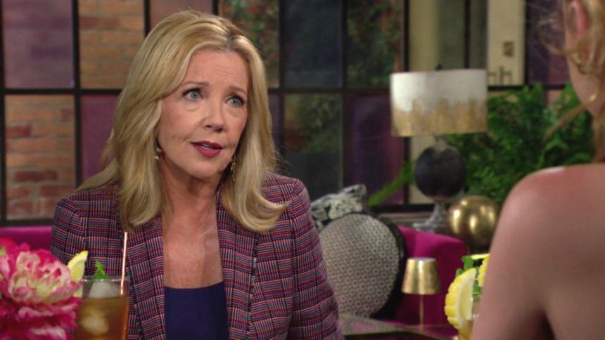 Nikki (Melody Thomas Scott) est certaine que Victor serait ravi que Claire accepte. Les Feux de l'Amour,
épisode 12934 (13 août 2024,
CBS)