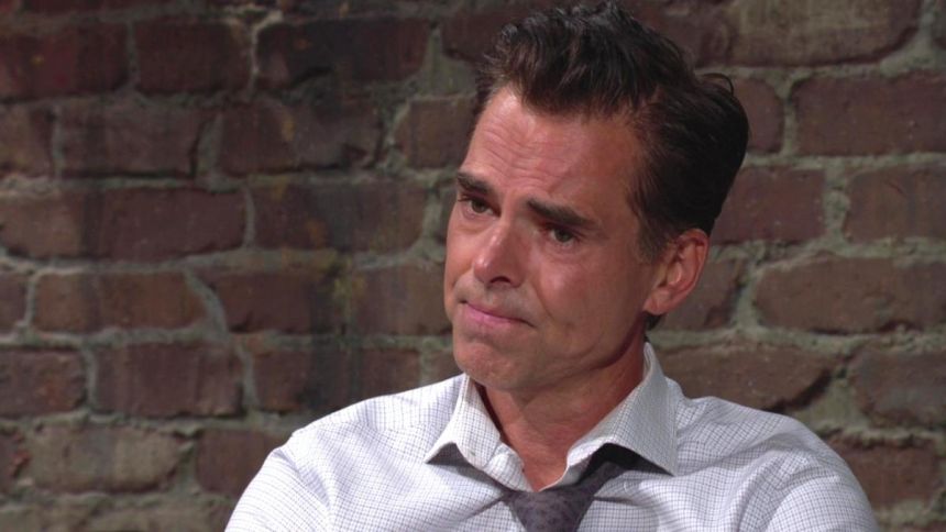 Billy (Jason Thompson) s'inquiète des conséquences d'une rupture sur Chelsea. Les Feux de l'Amour,
épisode 12945 (28 août 2024,
CBS)