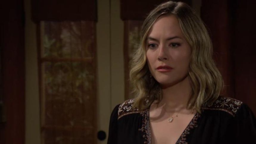 Hope (Annika Noelle) n'est pas tranquille... Top Models,
épisode 9407 (10 février 2025,
RTS)