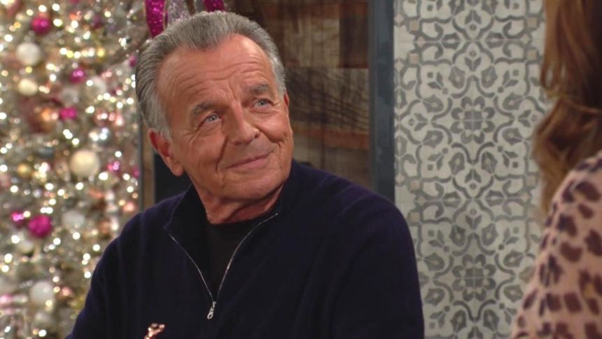 Ian (Ray Wise) sait comment s'attirer la sympathie de Tessa. Les Feux de l'Amour,
                     épisode 13025 (20 décembre 2024,
CBS)