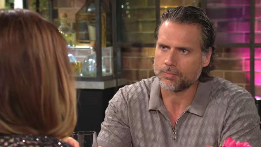 Nick (Joshua Morrow) confie à Victoria qu'il espérait un peu de calme après ce qu'a subi leur famille. Les Feux de l'Amour,
épisode 13078 (11 mars 2025,
CBS)