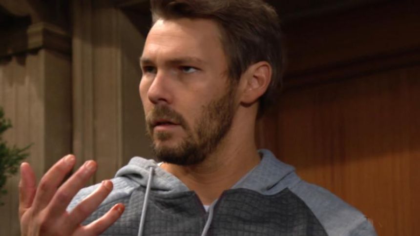 Liam (Scott Clifton) ne va pas bien du tout… Amour, Gloire et Beauté/Top Models,
                     épisode 9497 (4 avril 2025,
CBS)