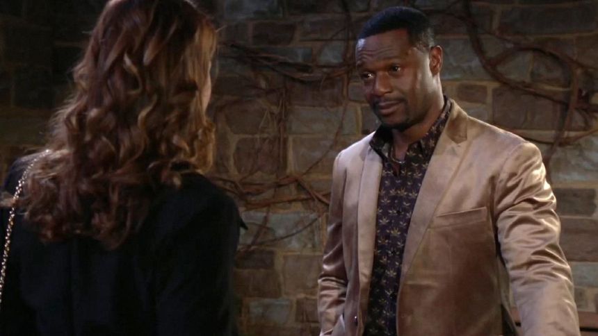 Damian (Jermaine Rivers) accepte de répondre aux questions de Lily. Les Feux de l'Amour,
épisode 13101 (15 avril 2025,
CBS)