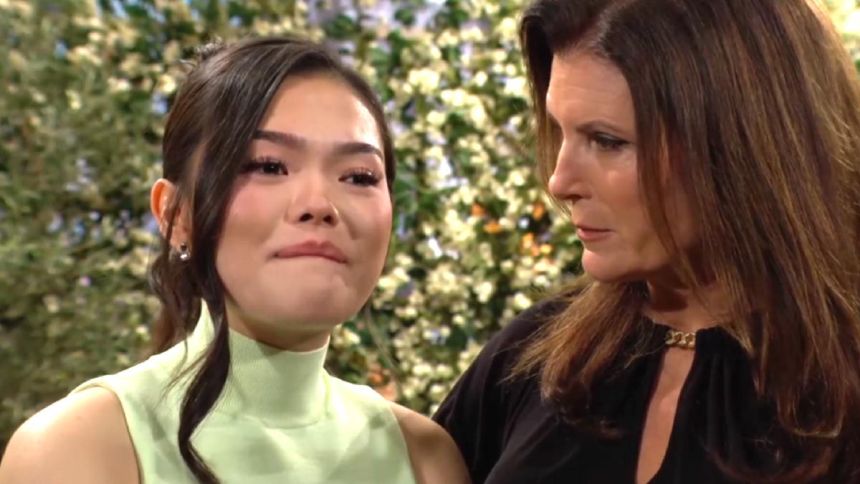 Le soutien de Sheila (Kimberlin Brown) redonne un peu d'espoir à Luna (Lisa Yamada). Amour, Gloire et Beauté/Top Models,
épisode 9506 (17 avril 2025,
CBS)
