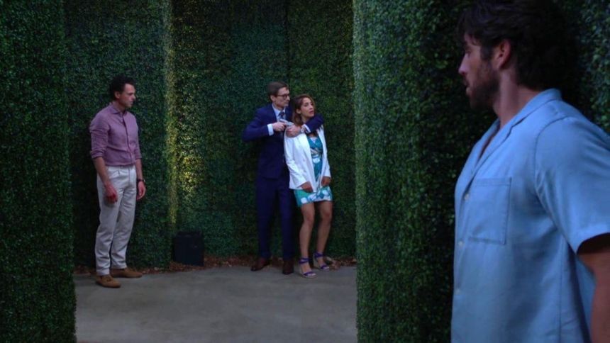 Chance (Conner Floyd) est prêt à intervenir au meilleur moment. Les Feux de l'Amour,
                     épisode 13175 (28 juillet 2025,
CBS)
