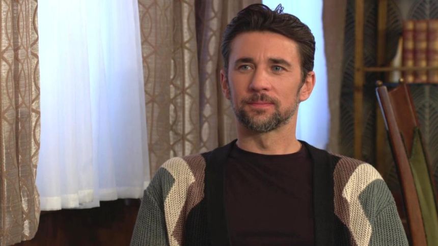 Les décisions de Cane (Billy Flynn) sont rarement celles qu'on attendait. Les Feux de l'Amour,
                     épisode 13219 (26 septembre 2025,
CBS)