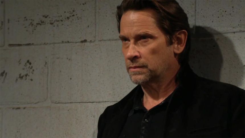 Matt Clark (Roger Howarth) a la rage au cœur. Les Feux de l'Amour,
                     épisode 13266 (4 décembre 2025,
CBS)