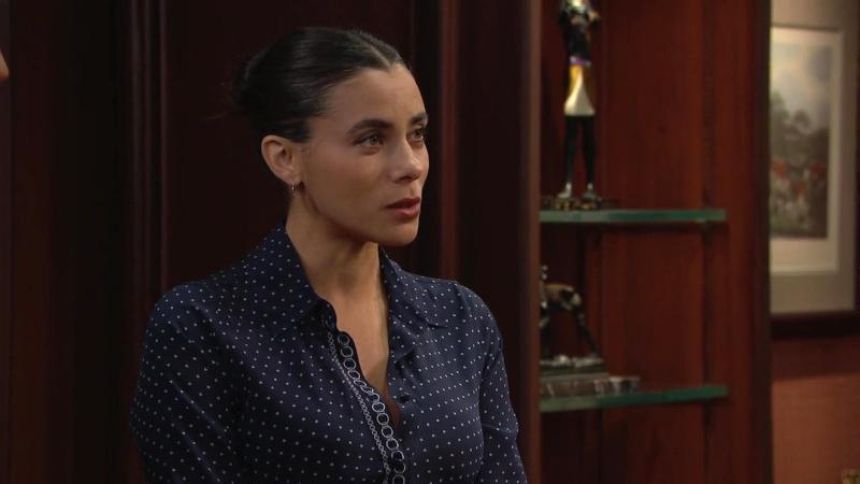 Daphne (Murielle Hilaire) ne craint pas de dire ce qu'elle pense. Amour, Gloire et Beauté/Top Models,
                     épisode 9667 (5 décembre 2025,
CBS)