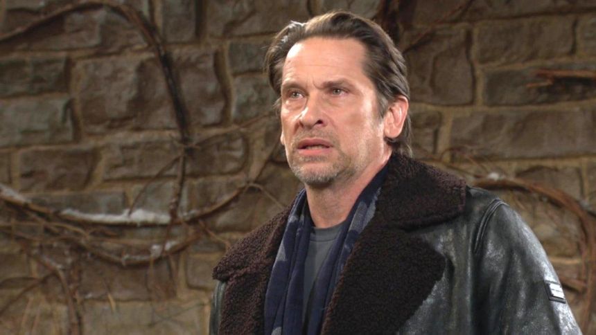 Pour la première fois, Mitch (Roger Howarth) avoue être Matt Clark. Les Feux de l'Amour,
                     épisode 13282 (29 décembre 2025,
CBS)